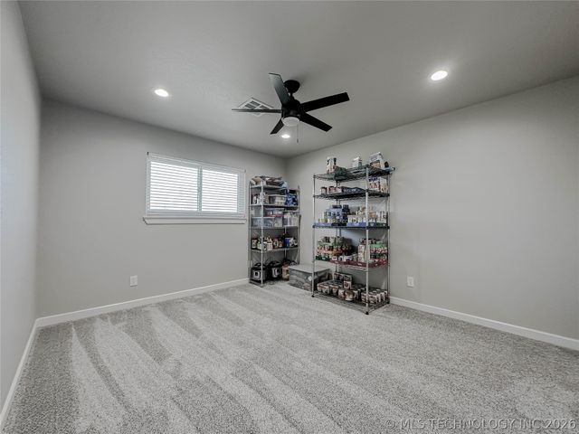 5721 E Everetts Point, Oologah, OK 74053