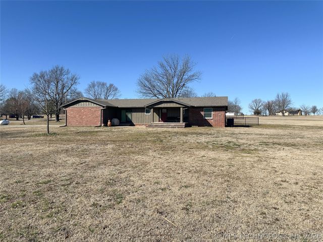 5721 E Everetts Point, Oologah, OK 74053
