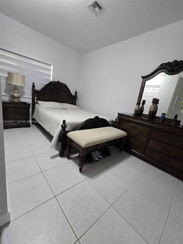 11629 SW 236th St, Homestead, FL 33032