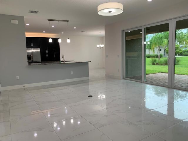 9754 Celtic Sea Lane, Delray Beach, FL 33446