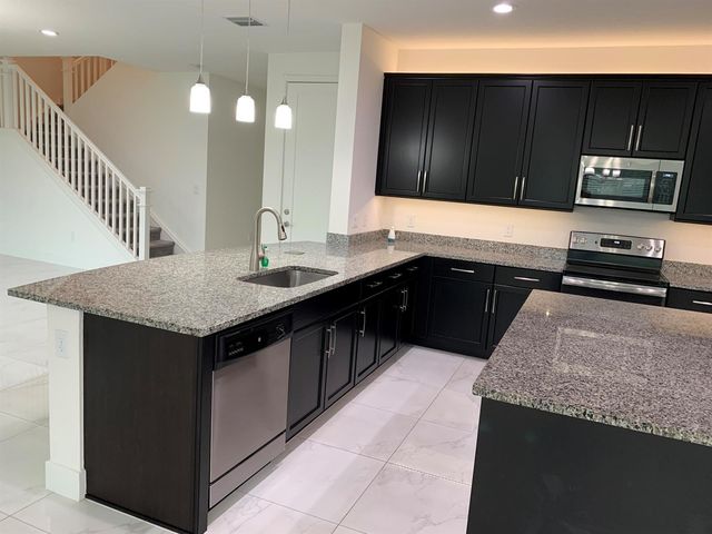 9754 Celtic Sea Lane, Delray Beach, FL 33446