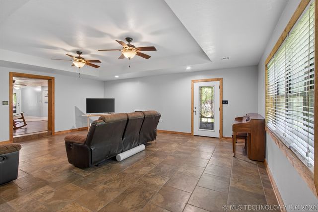 7383 S 447 Road, Rose, OK 74364