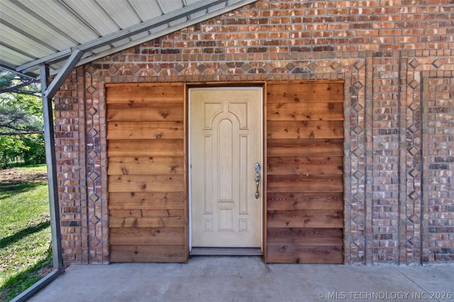 7383 S 447 Road, Rose, OK 74364