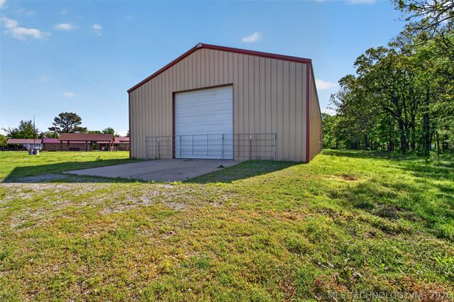 7383 S 447 Road, Rose, OK 74364
