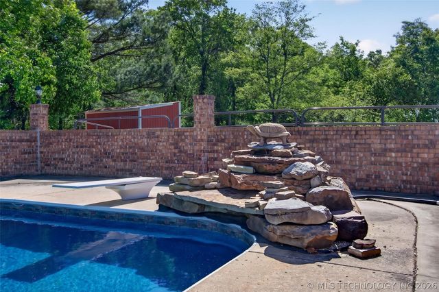 7383 S 447 Road, Rose, OK 74364