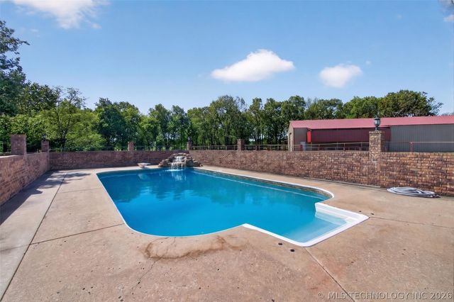 7383 S 447 Road, Rose, OK 74364