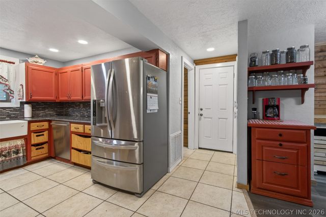 7383 S 447 Road, Rose, OK 74364