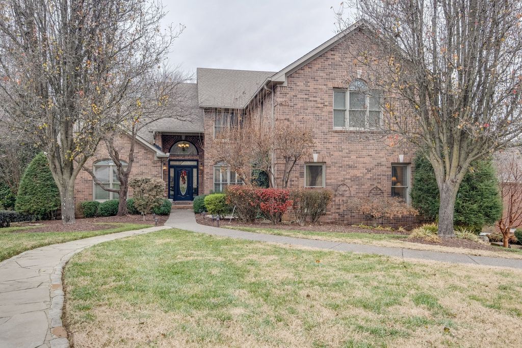 9489 Waterfall Rd, Brentwood, TN 37027