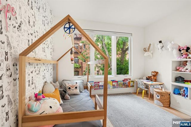 18 Highland Avenue, Jersey City, NJ 07306