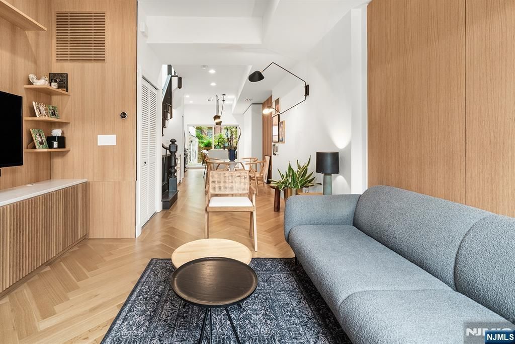 18 Highland Avenue, Jersey City, NJ 07306