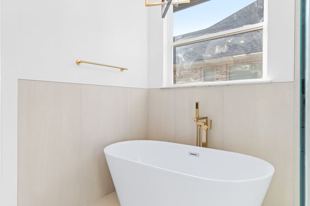 27062 Stonewood Drive, Whitney, TX 76692