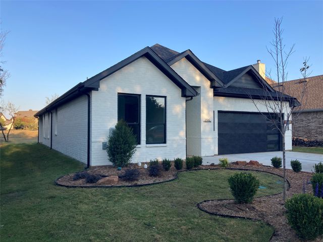 27062 Stonewood Drive, Whitney, TX 76692