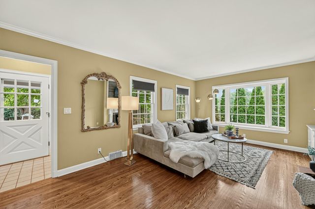 1325 8th Street SW, Rochester, MN 55902