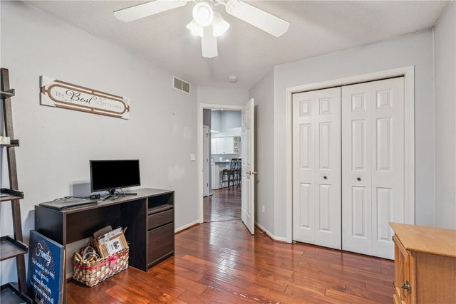 3660 Deer Valley Drive B, Marion, IA 52302