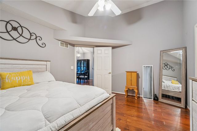 3660 Deer Valley Drive B, Marion, IA 52302