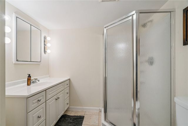 3660 Deer Valley Drive B, Marion, IA 52302