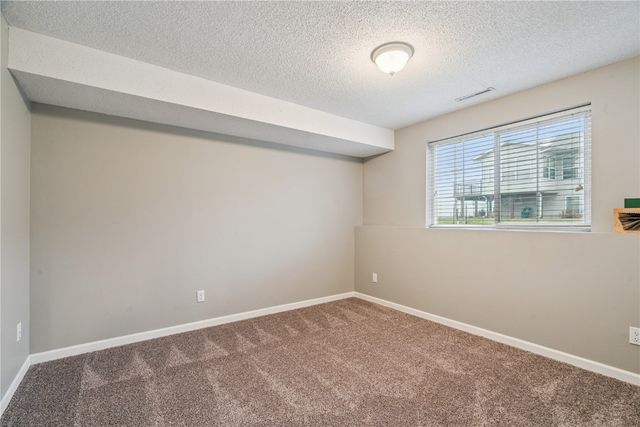 3660 Deer Valley Drive B, Marion, IA 52302