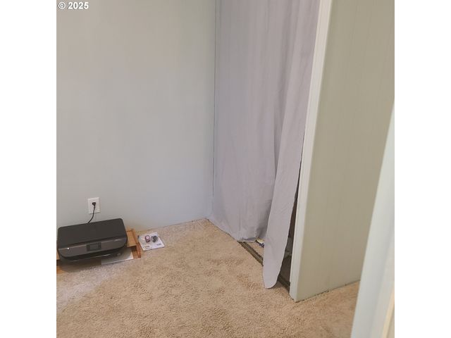 1901 Se MINTER BRIDGE Rd 99, Hillsboro, OR 97123