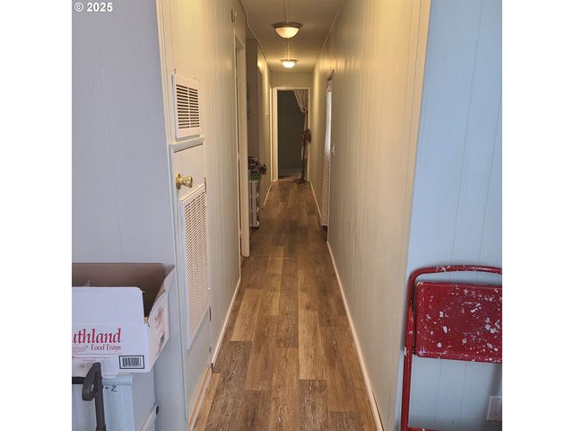 1901 Se MINTER BRIDGE Rd 99, Hillsboro, OR 97123