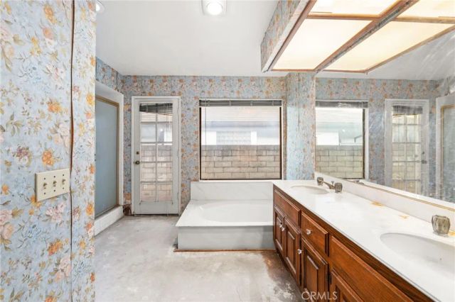 6717 E La Cumbre, Orange, CA 92869