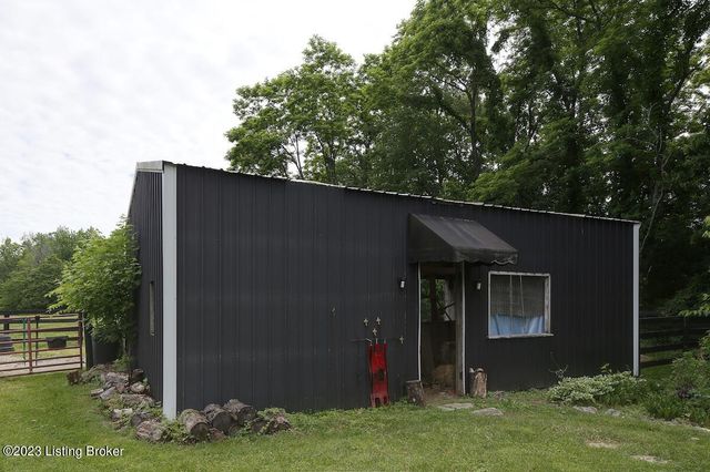 8115 W Hwy 42, Goshen, KY 40026