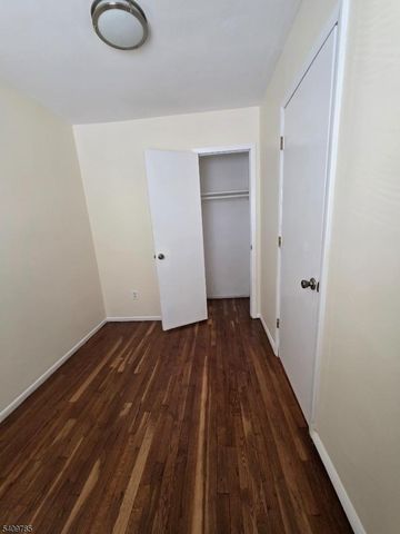 401 Us Highway 22 F, North Plainfield Boro, NJ 07060