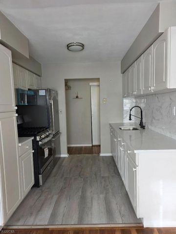 401 Us Highway 22 F, North Plainfield Boro, NJ 07060