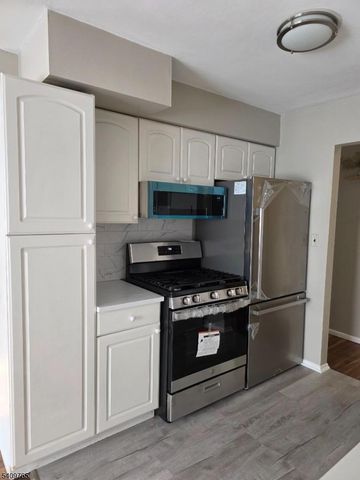 401 Us Highway 22 F, North Plainfield Boro, NJ 07060