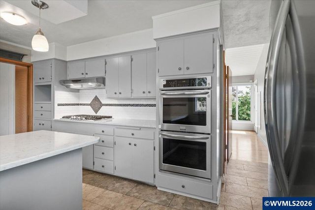1535 Corina Dr SE, Salem, OR 97302