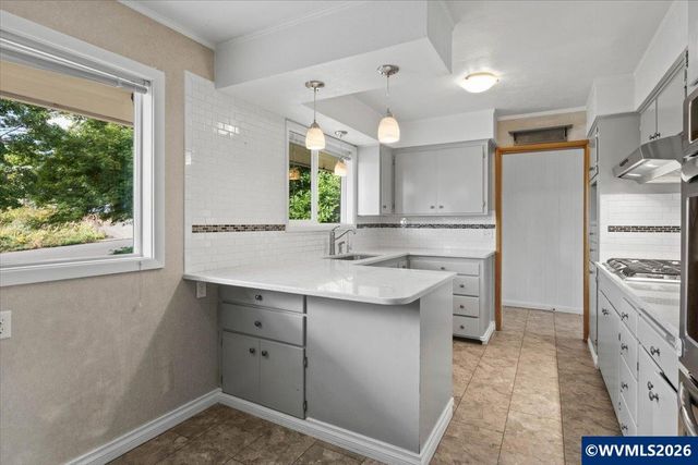 1535 Corina Dr SE, Salem, OR 97302