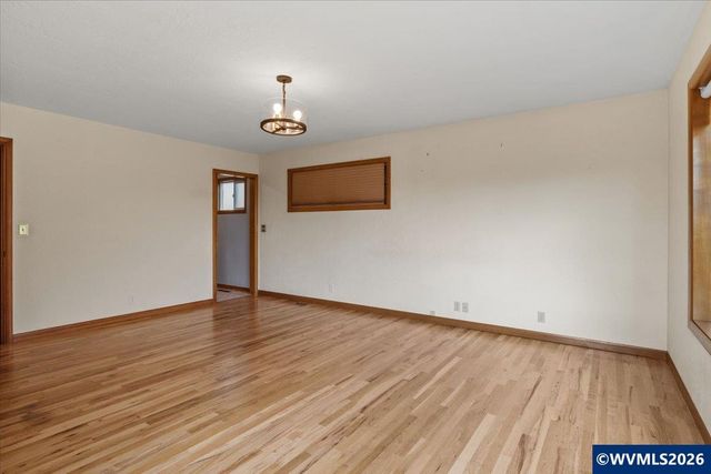 1535 Corina Dr SE, Salem, OR 97302