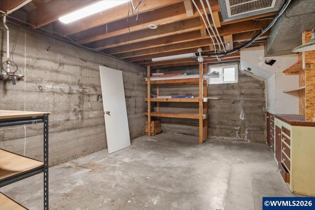 1535 Corina Dr SE, Salem, OR 97302