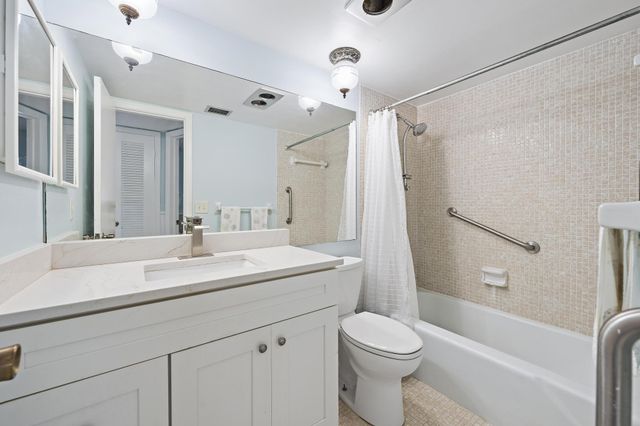 29 Yacht Club Drive Unit 405, North Palm Beach, FL 33408