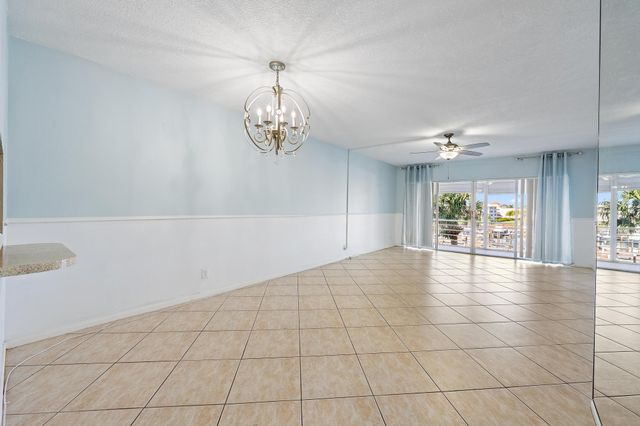 29 Yacht Club Drive Unit 405, North Palm Beach, FL 33408