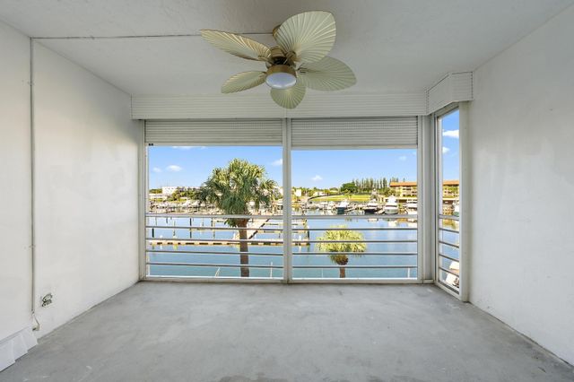 29 Yacht Club Drive Unit 405, North Palm Beach, FL 33408