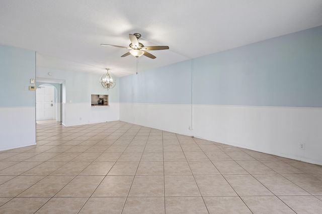 29 Yacht Club Drive Unit 405, North Palm Beach, FL 33408