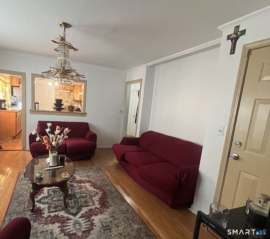 34 Raymond Street, Stamford, CT 06902