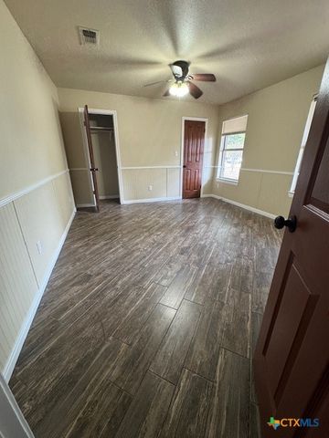 1301 Fieldcrest, New Braunfels, TX 78130