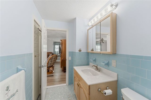 76 Lake Street, Pawtucket, RI 02860