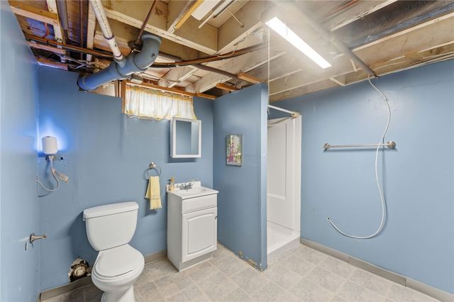 76 Lake Street, Pawtucket, RI 02860