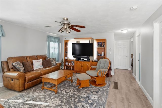 76 Lake Street, Pawtucket, RI 02860