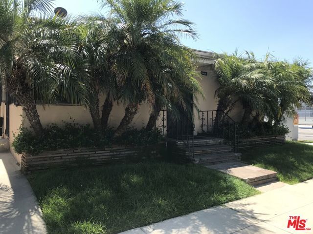 4058 9th Avenue, Los Angeles, CA 90008