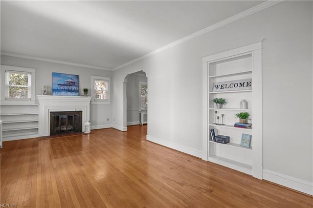 1105 Chesapeake AVE, Hampton, VA 23661