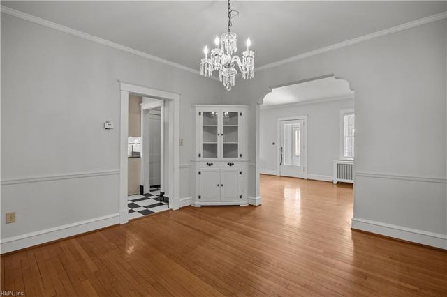 1105 Chesapeake AVE, Hampton, VA 23661