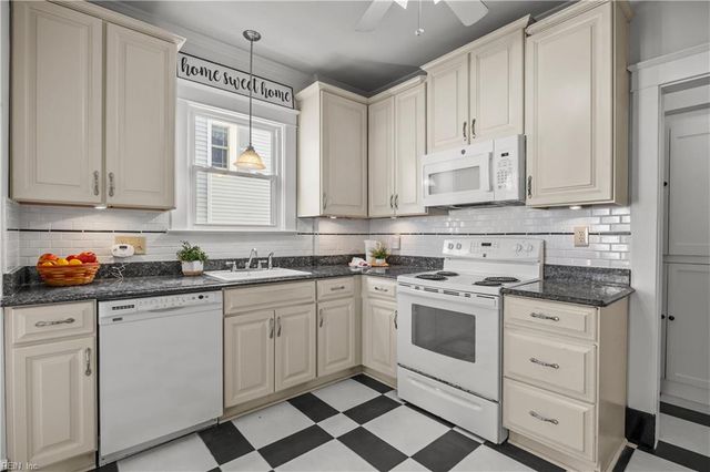 1105 Chesapeake AVE, Hampton, VA 23661