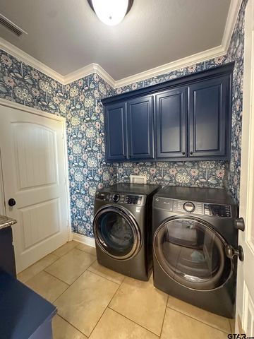 182 Zambezi Ln, Bullard, TX 75757