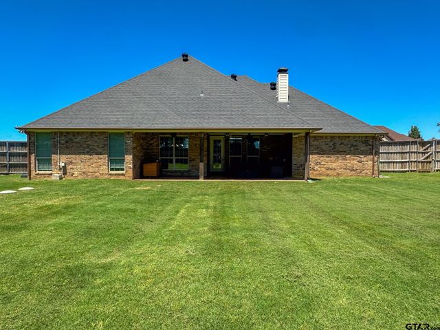 182 Zambezi Ln, Bullard, TX 75757
