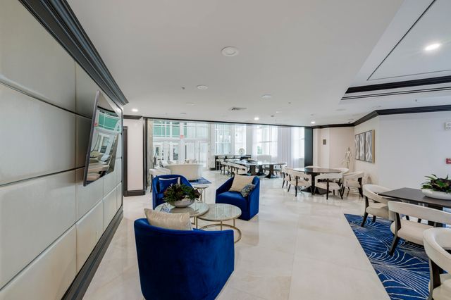 1063 Hillsboro Mile 807, Hillsboro Beach, FL 33062