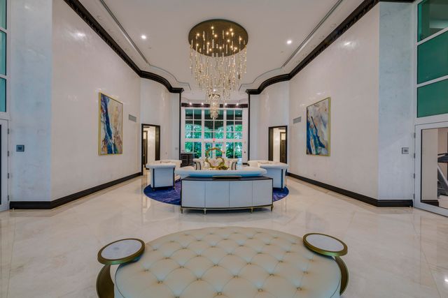 1063 Hillsboro Mile 807, Hillsboro Beach, FL 33062