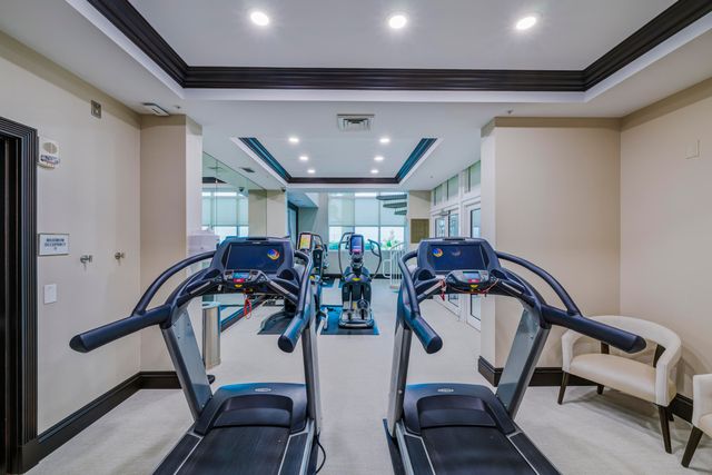 1063 Hillsboro Mile 807, Hillsboro Beach, FL 33062